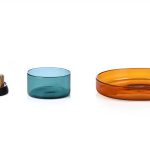 KENZAN - SET PETROL GREEN TRAY6,5+AMBER TRAY13+BRASS FLOWER FROG 5CM